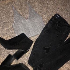 5/$25 FINAL SALE 💵 NWOT silver sparkly tank top🤍